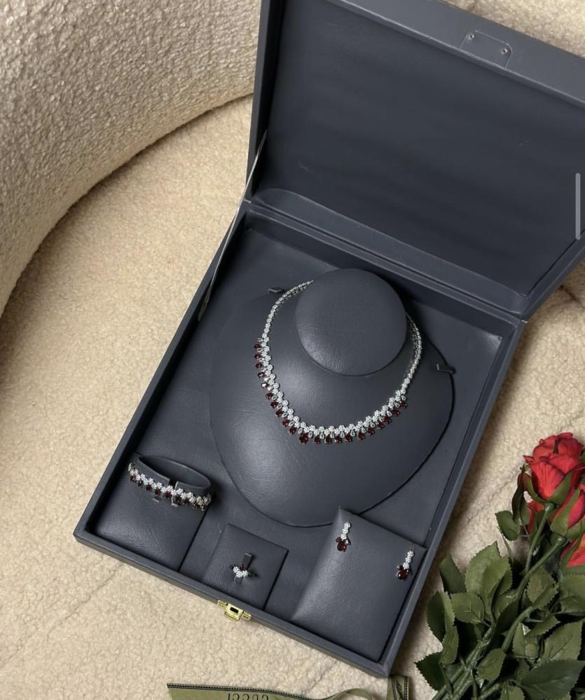Zircon accessory set A552