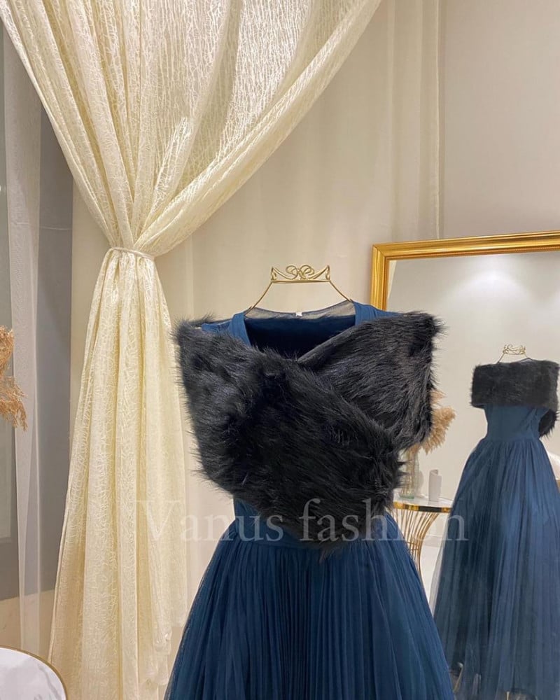 Fur shawl (3 colors) 003