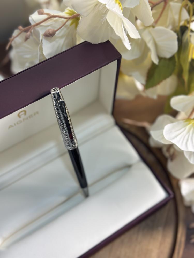 Aigner pen