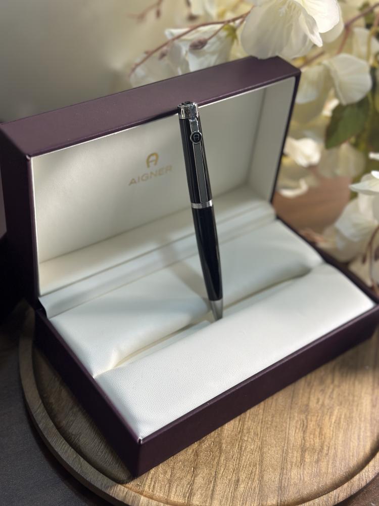 Aigner pen