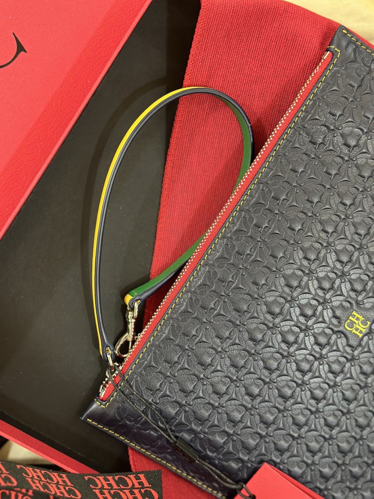CH Pouch