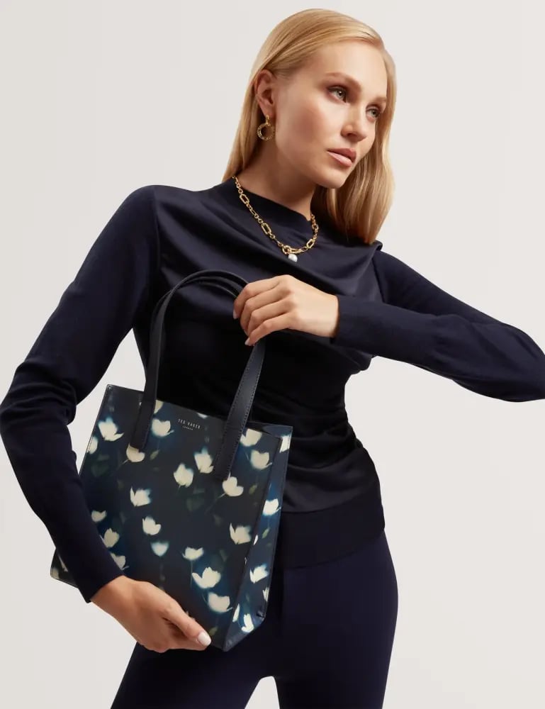 Ted baker- Tutucon Small Tulip Printed Icon Bag Navy