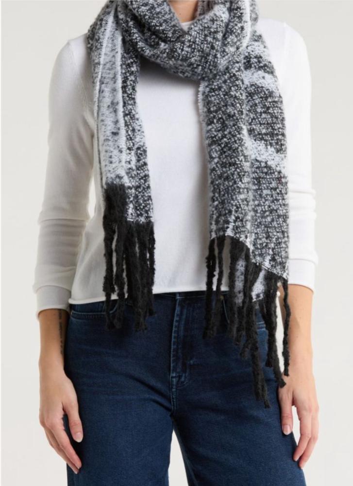 CALVIN KLEIN SCARF - لفاف شتوي كالفن كلاين