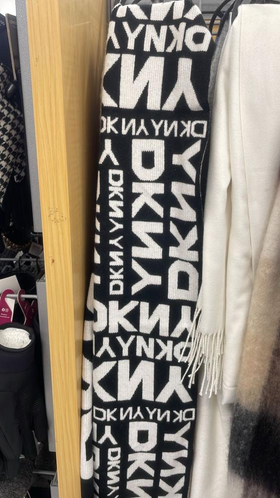 Dkny scarf