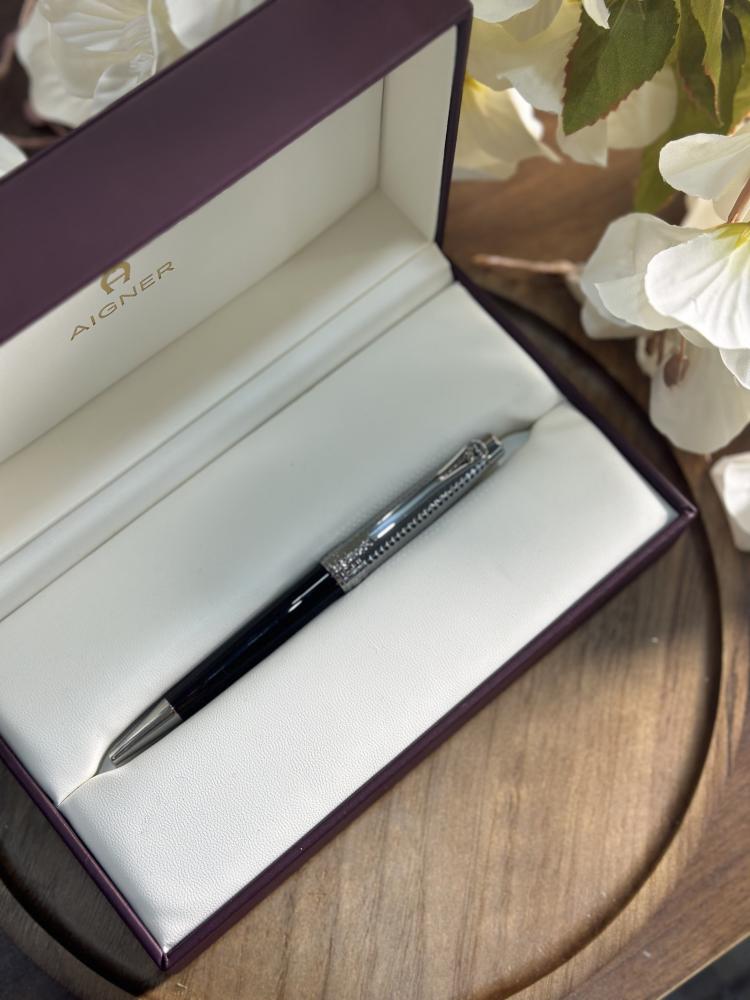 Aigner pen