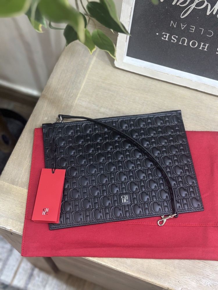 CH Pouch