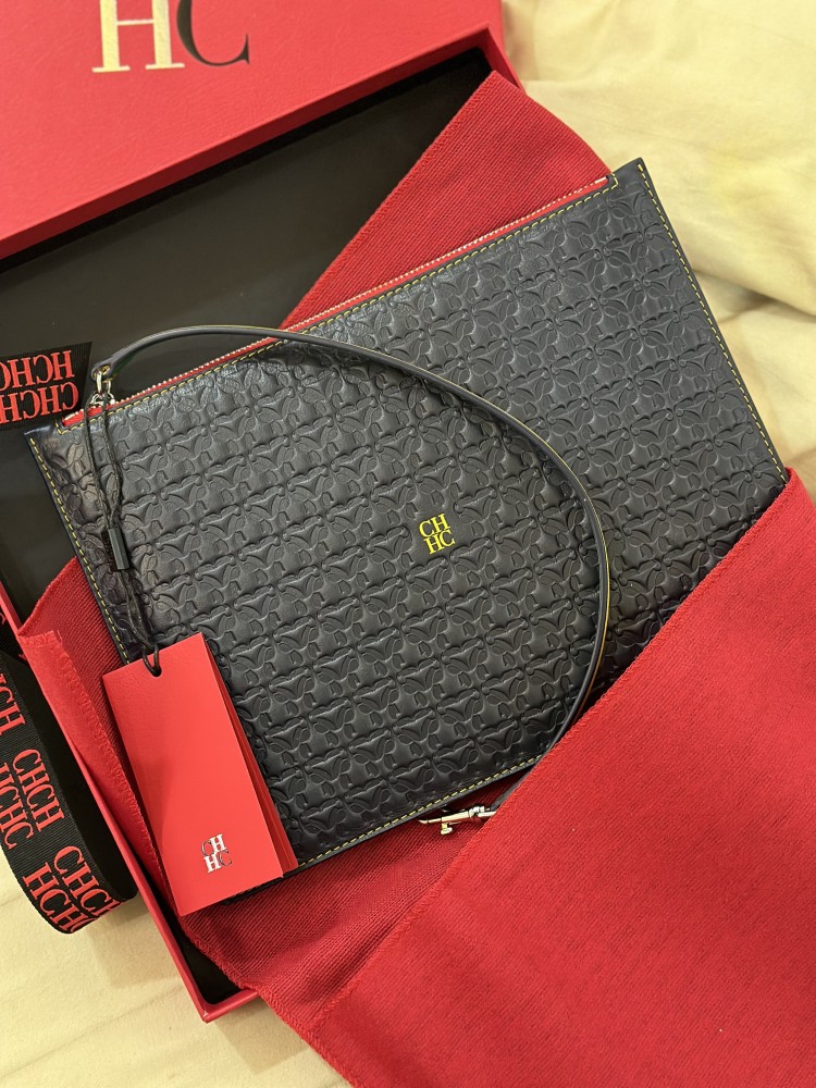CH Pouch
