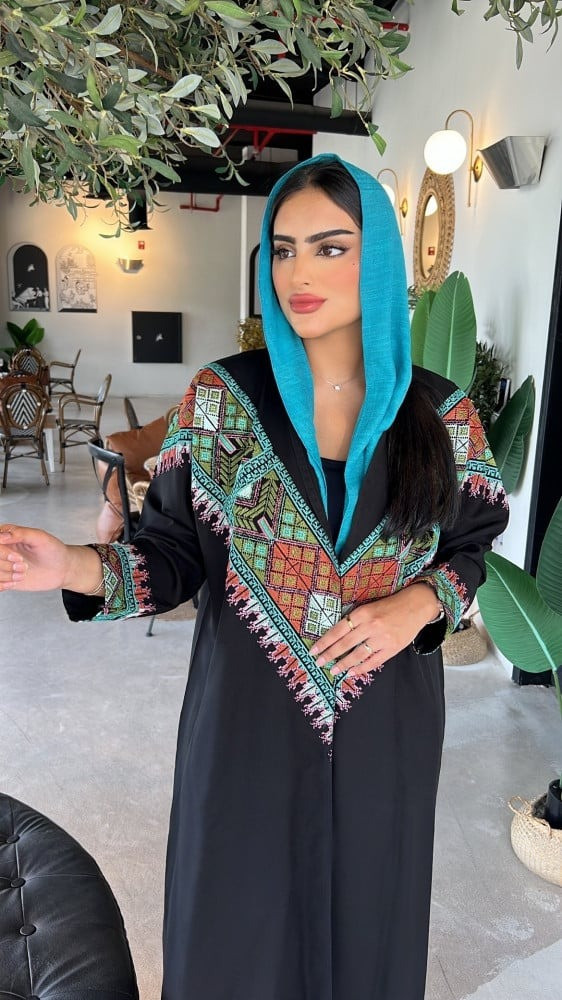 عباية بلقيس تطريز كمبيوتر قصة عادي
