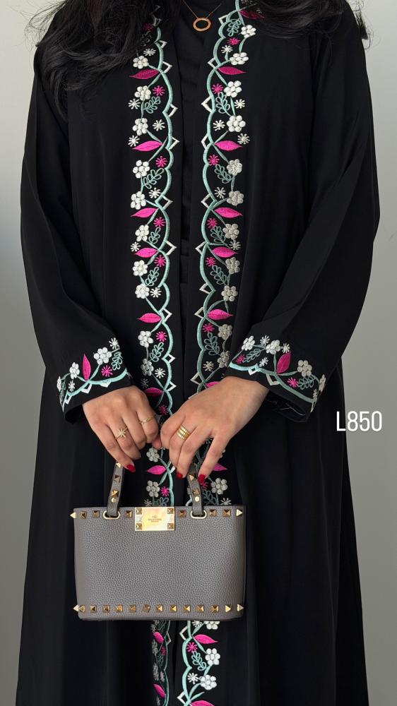 عباية كريب سبشل تطريز يدوي قصة عادية ستريت