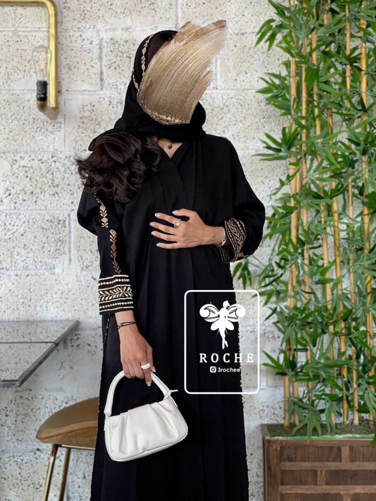 عباية كريب سبشل تطريز يدوي قصة نص بشت