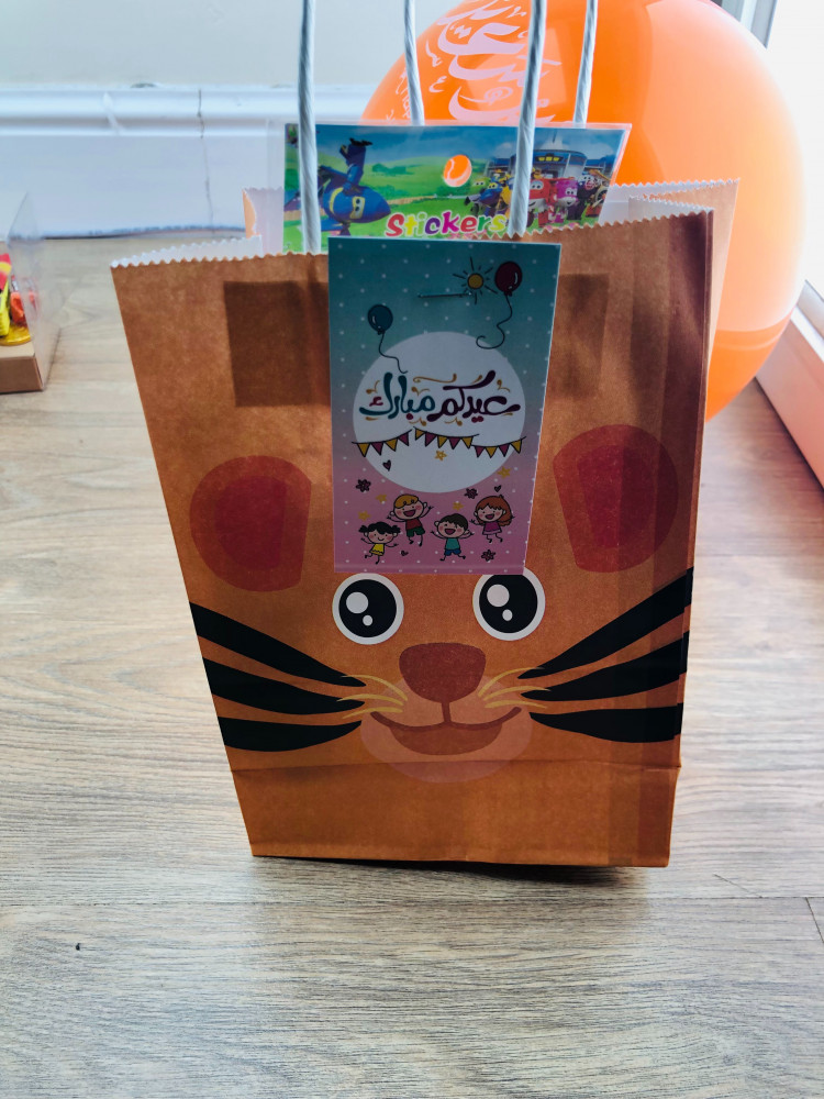 توزيعات عيد النمر للأولاد