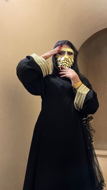 Sheikh's abaya, royal abaya with a hijab of jeans and a niqab