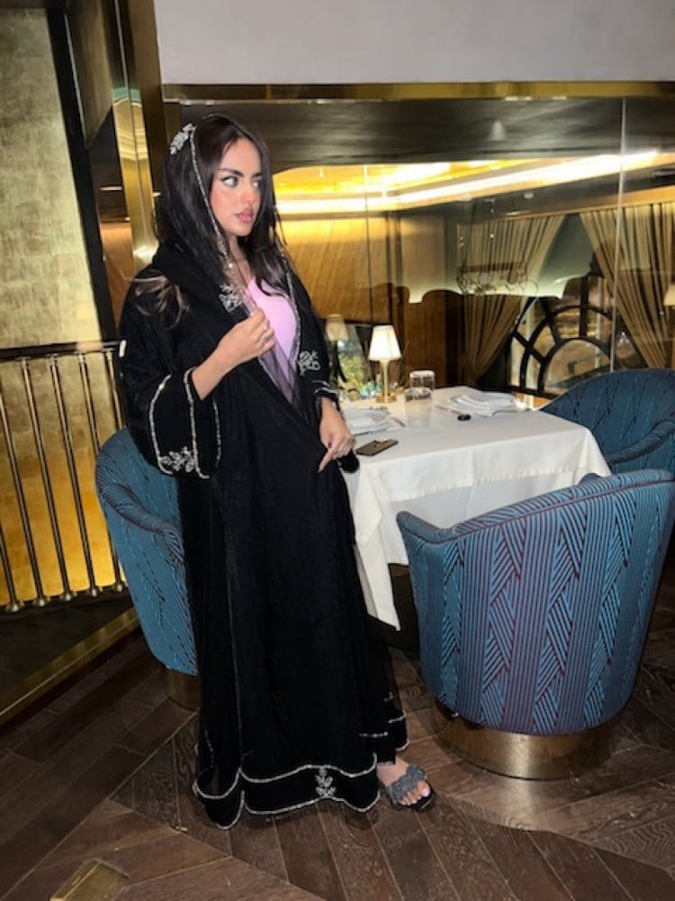 Royal abaya + full layer cloth + crystal
