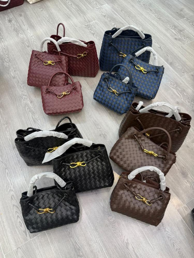 حقيبة بوتيغا VENETA كبير ماستر كوبي ..