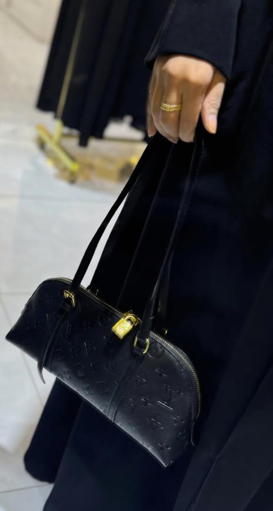 حقيبة لويس فيتون Squire East West  هاي كواليتي ..