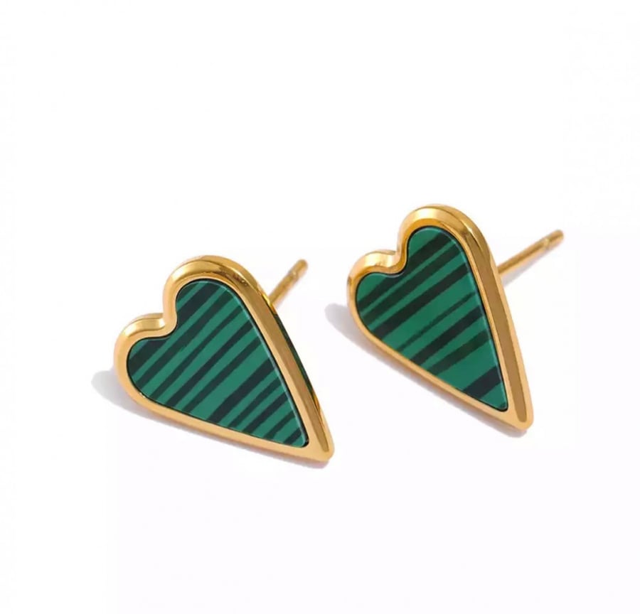 Gold earrings in the shape of a heart decorated with green malachite stone
