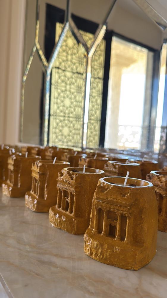 شمعة لقلعه اثار العلا