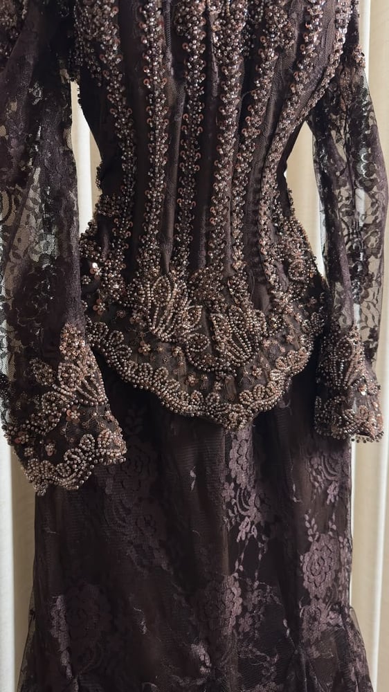 فستان سهرة لونين ( بني - زيتي )