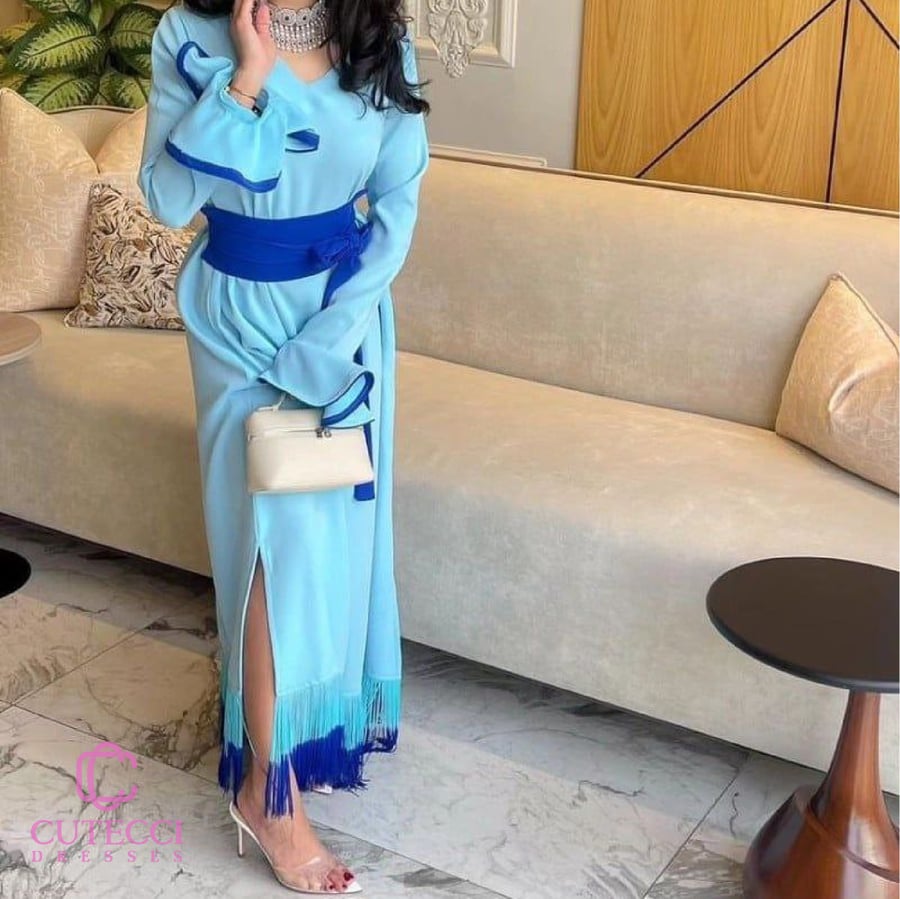 جلابية سماوية بهدب وكم واسع راقية | جلابيات نسائية فخمة من CUTECCI