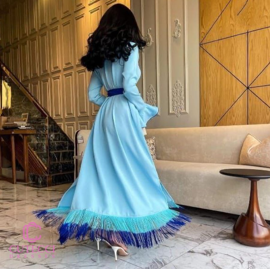 جلابية سماوية بهدب وكم واسع راقية | جلابيات نسائية فخمة من CUTECCI