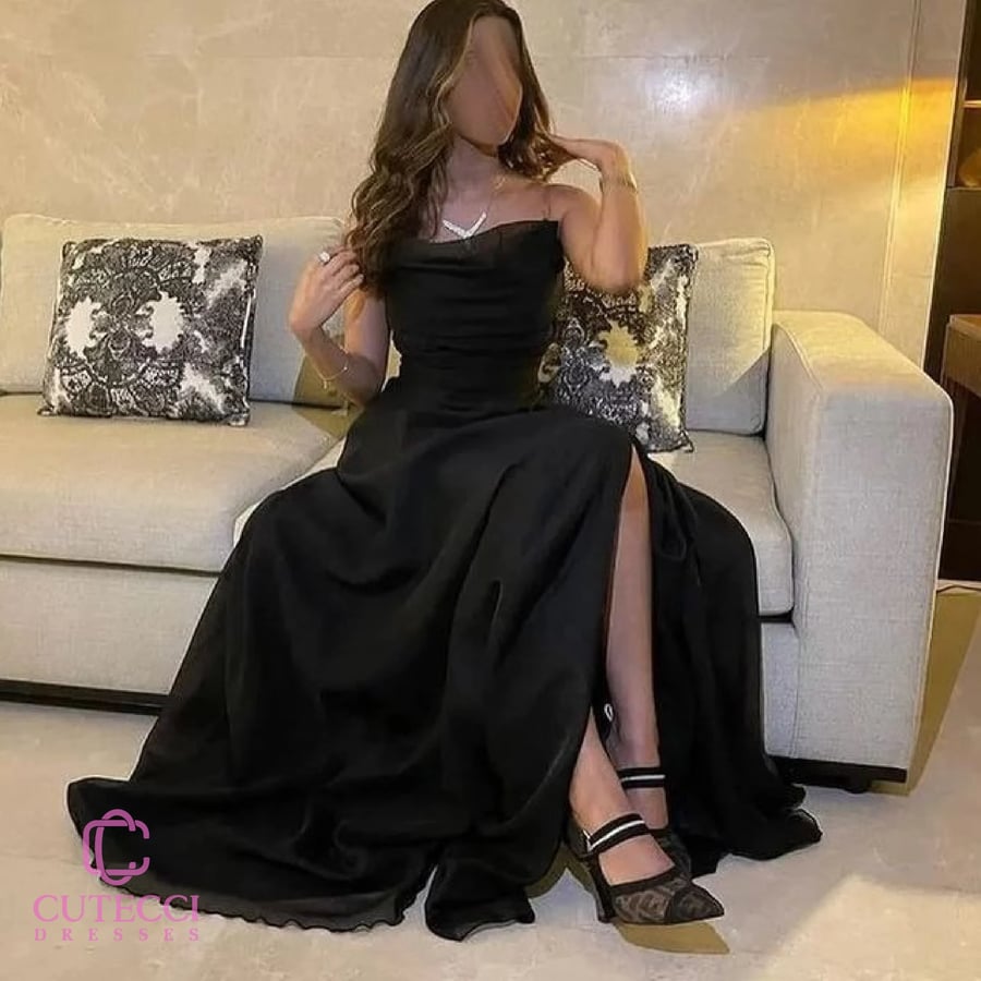 فستان سهرة أسود ملكي بفتحة راقية