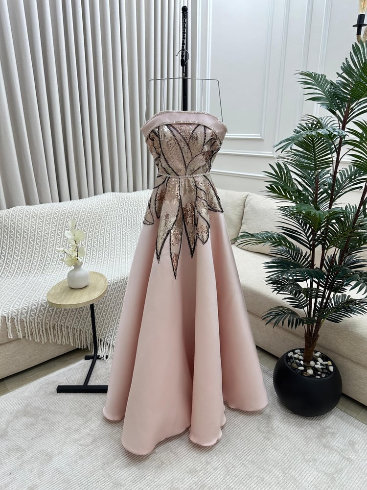 Light pink evening dress with off-shoulder design and luxurious embroidery from the brand CUTECCI – formal dress for women's occasions