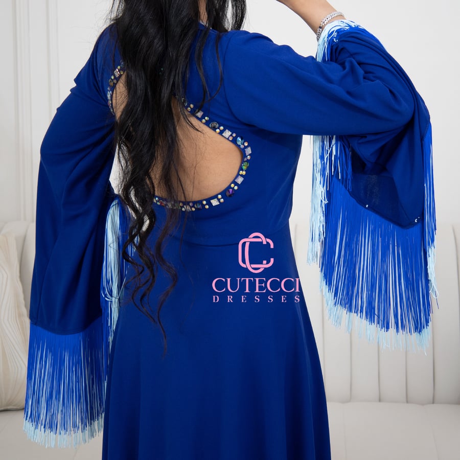 فستان سهرة نجمة الليل الهادئ باللون الأزرق بأكمام هدب أنيقة من Cutecci