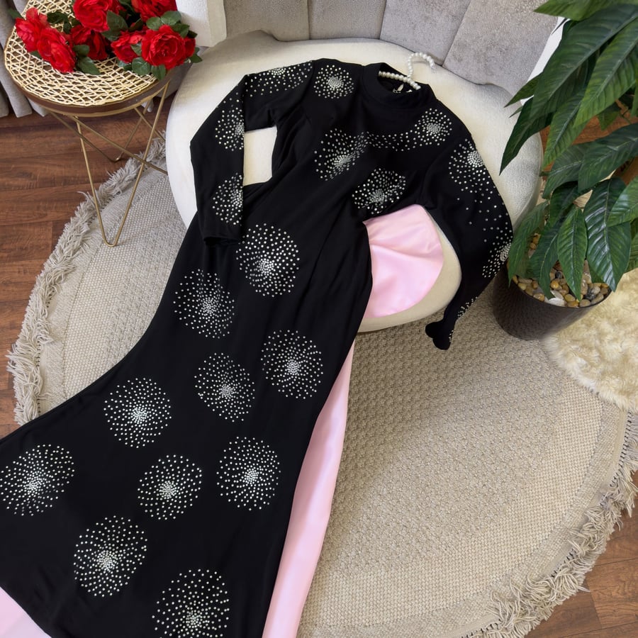 Black evening dress with a belt with a modern design – luxurious and elegant from CUTECCI