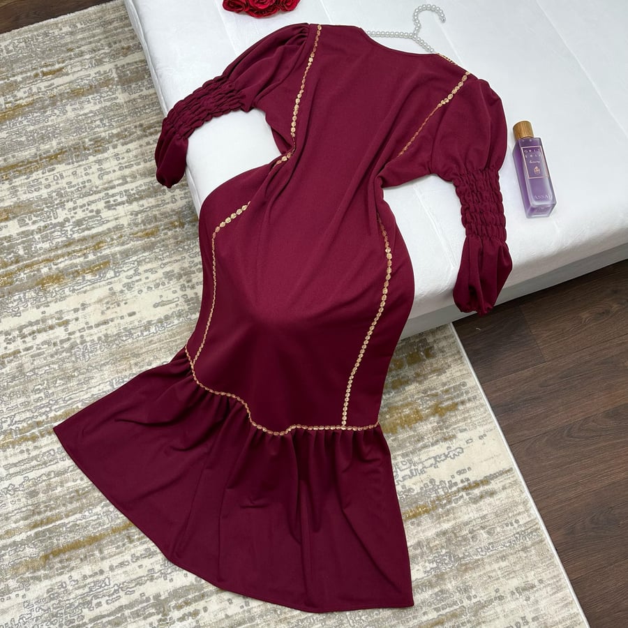 Aseri traditional gown with velvet fabric and golden decorations from Kuutchi