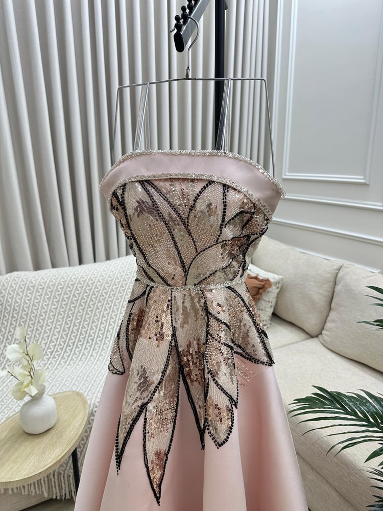 Light pink evening dress with off-shoulder design and luxurious embroidery from the brand CUTECCI – formal dress for women's occasions