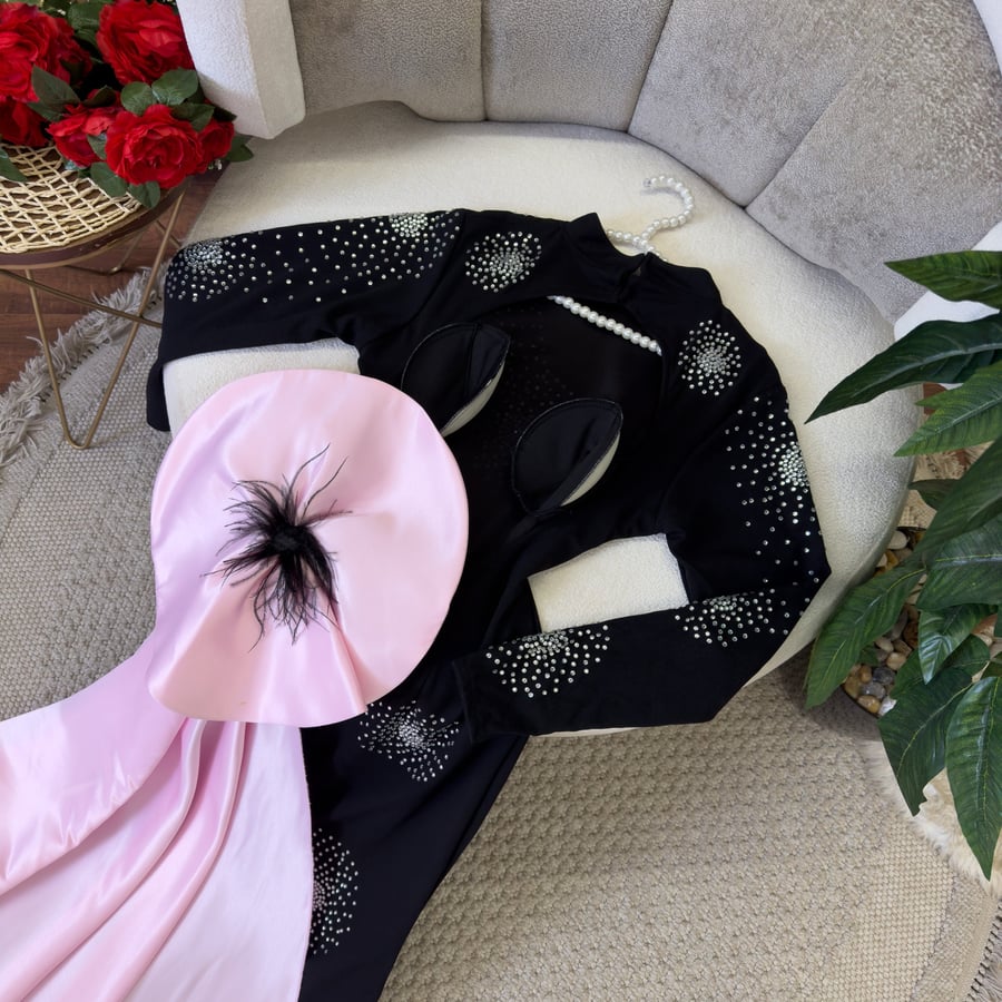Black evening dress with a belt with a modern design – luxurious and elegant from CUTECCI