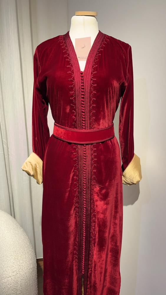 Red and beige velvet kaftan