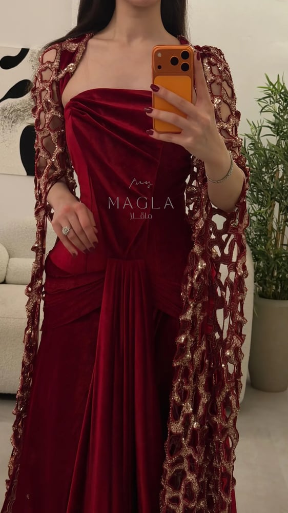 فستان ياسنا