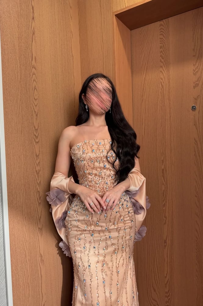فستان سهرة ماسك مشمشي مع جاكيت بورود