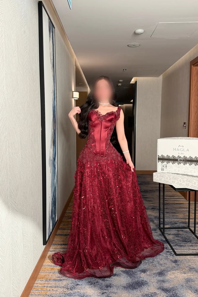 فستان برغ //سهره بزغندي دبل كلوش دانتيل