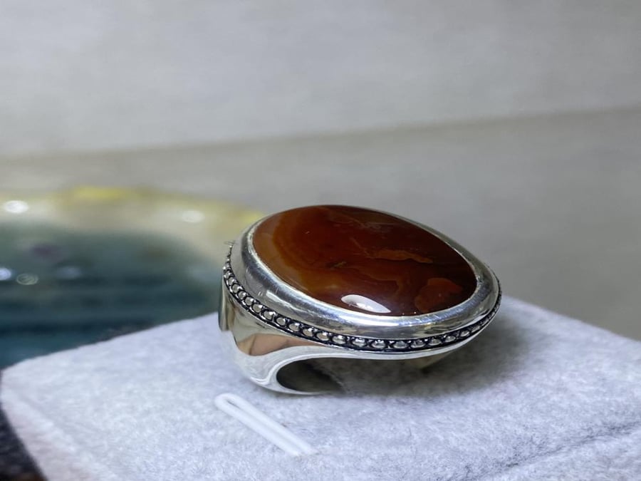 خاتم فضه بحجر العقيق اليماني الأحمر الزعفراني صياغة غلام المراية