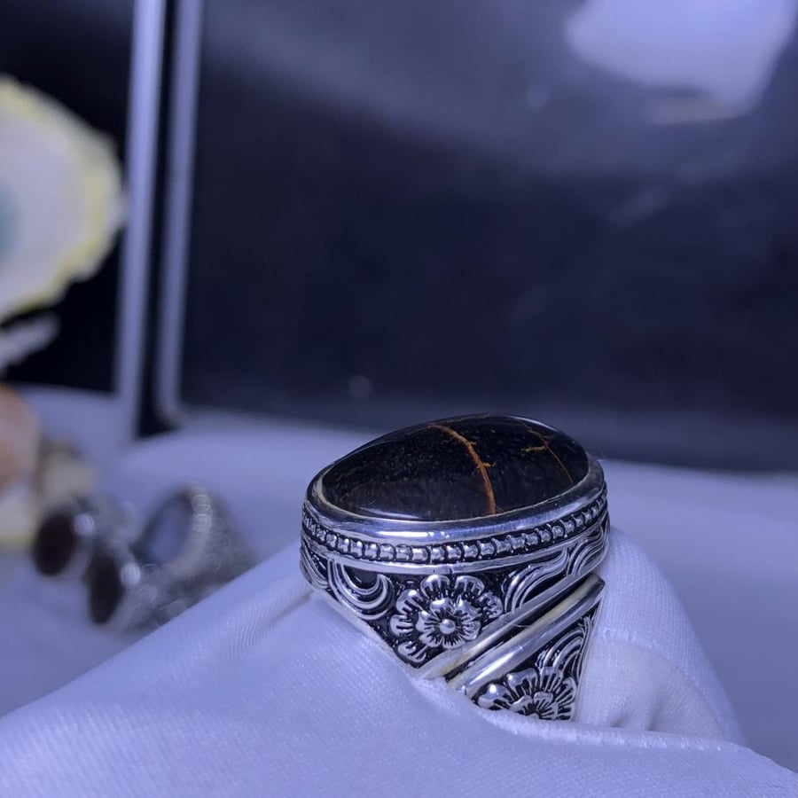 خاتم فضه بحجر العقيق اليماني الاسود المزعفر صياغة عارف