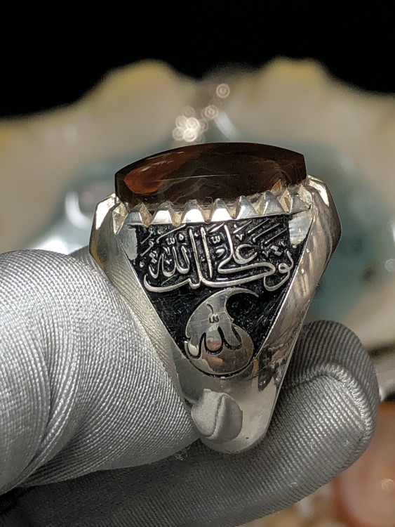 خاتم فضه بحجرعقيق يماني كرزي مزعفر  صياغه ايرانيه