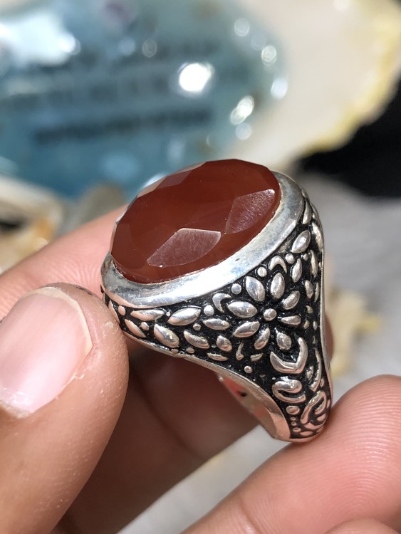 خاتم فضه بحجر العقيق اليماني قص مترش صياغة ورشه زلفي
