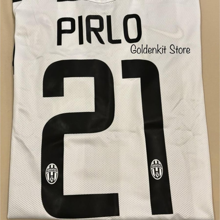 مقاس S جاهز للتسليم الفوري - تيشيرت كلاسيك (تاريخي) يوفنتوس 14/15 (Pirlo-21)