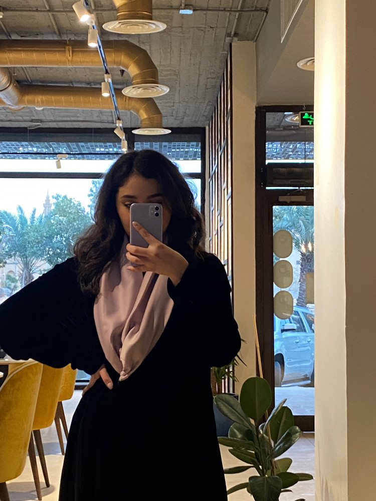 عباية "feminine"