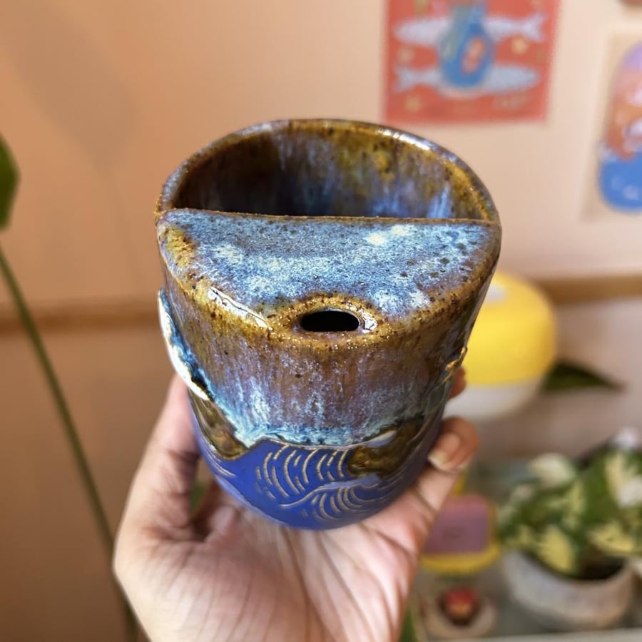 Wave tumbler