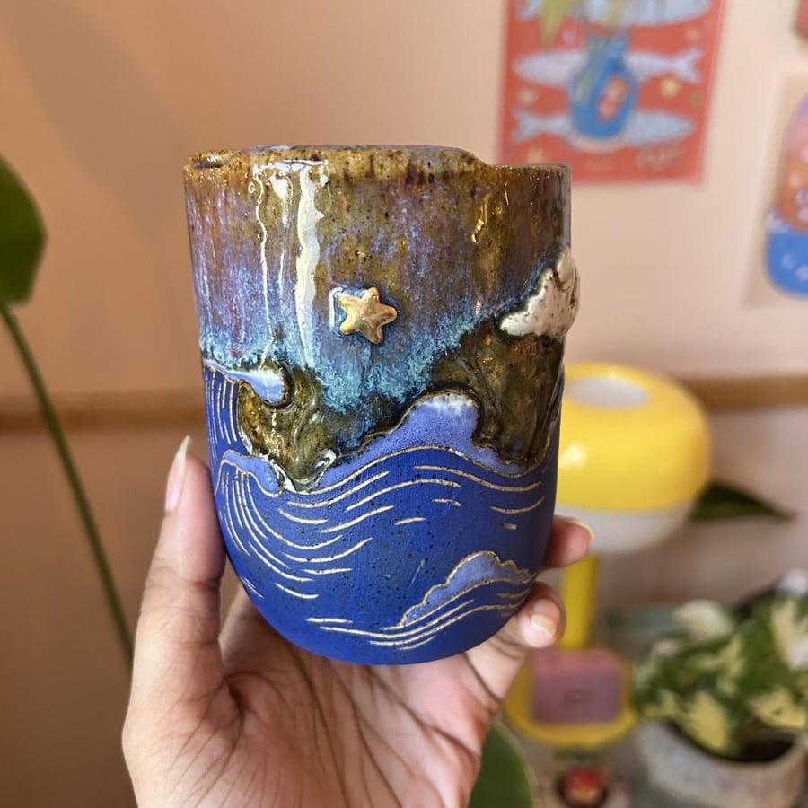 Wave tumbler