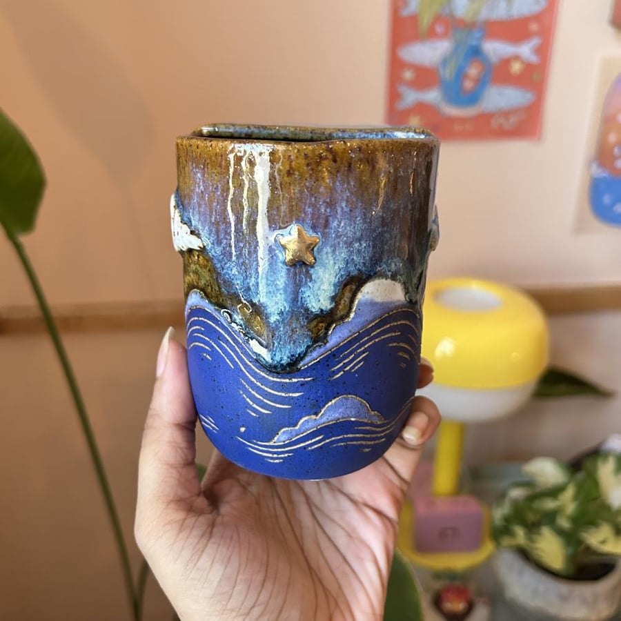 Wave tumbler