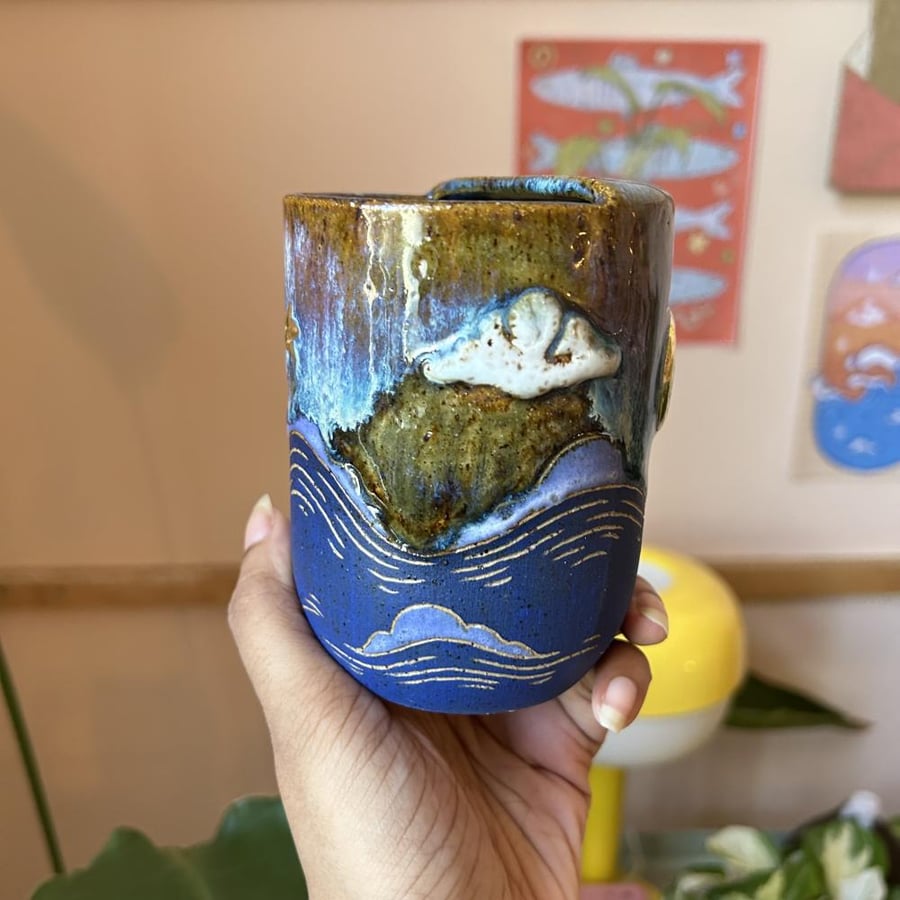 Wave tumbler