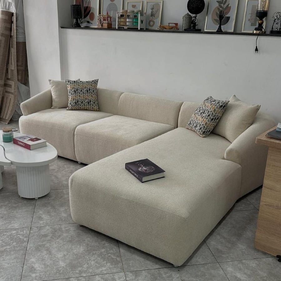 كنب زاوية حرف L بتصميم مميز وأنيق ولون بيج فاخر