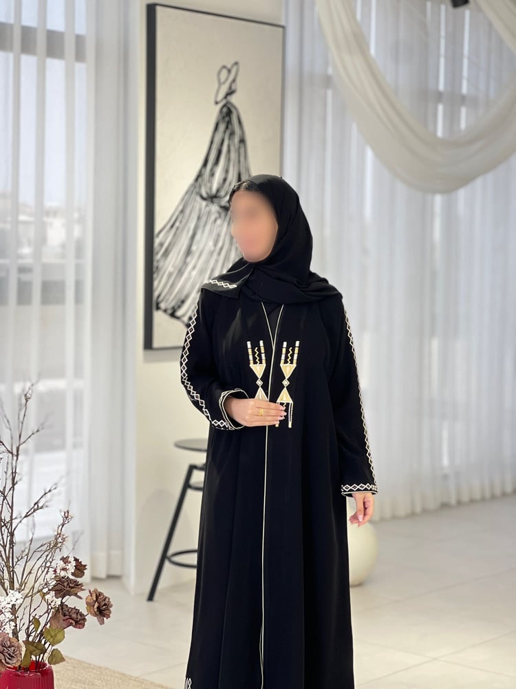 عباية كريب تطريز