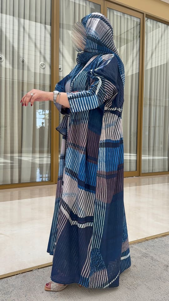 عباية منقوشة