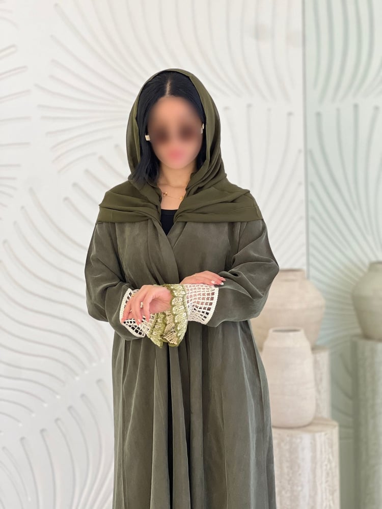 عباية هيلينا حرير مغسول كلفه كلوش