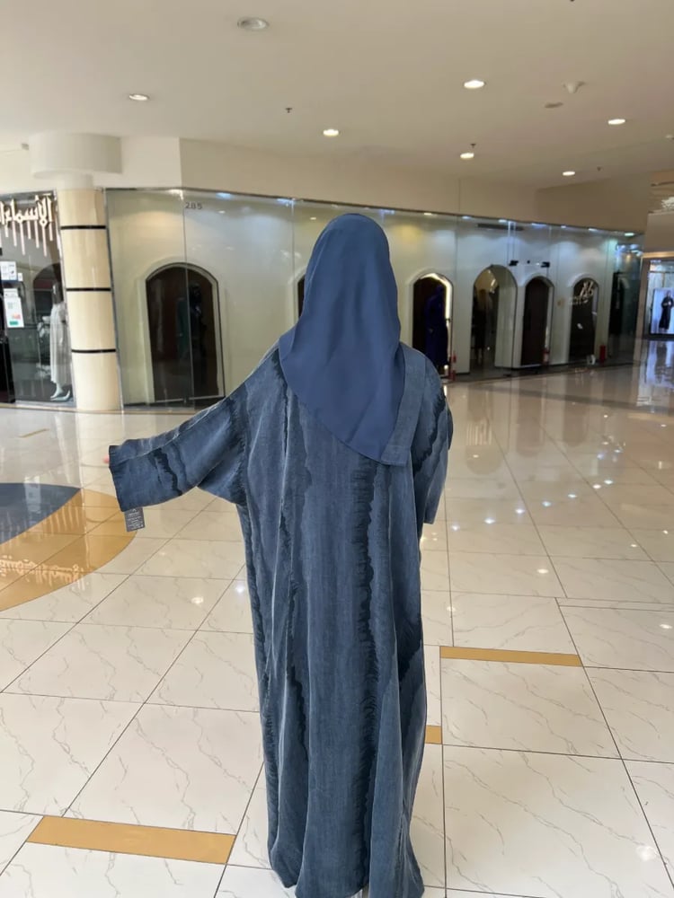 عباية سَجى حرير تركي مموج قصة نص فراشة مع طرحة